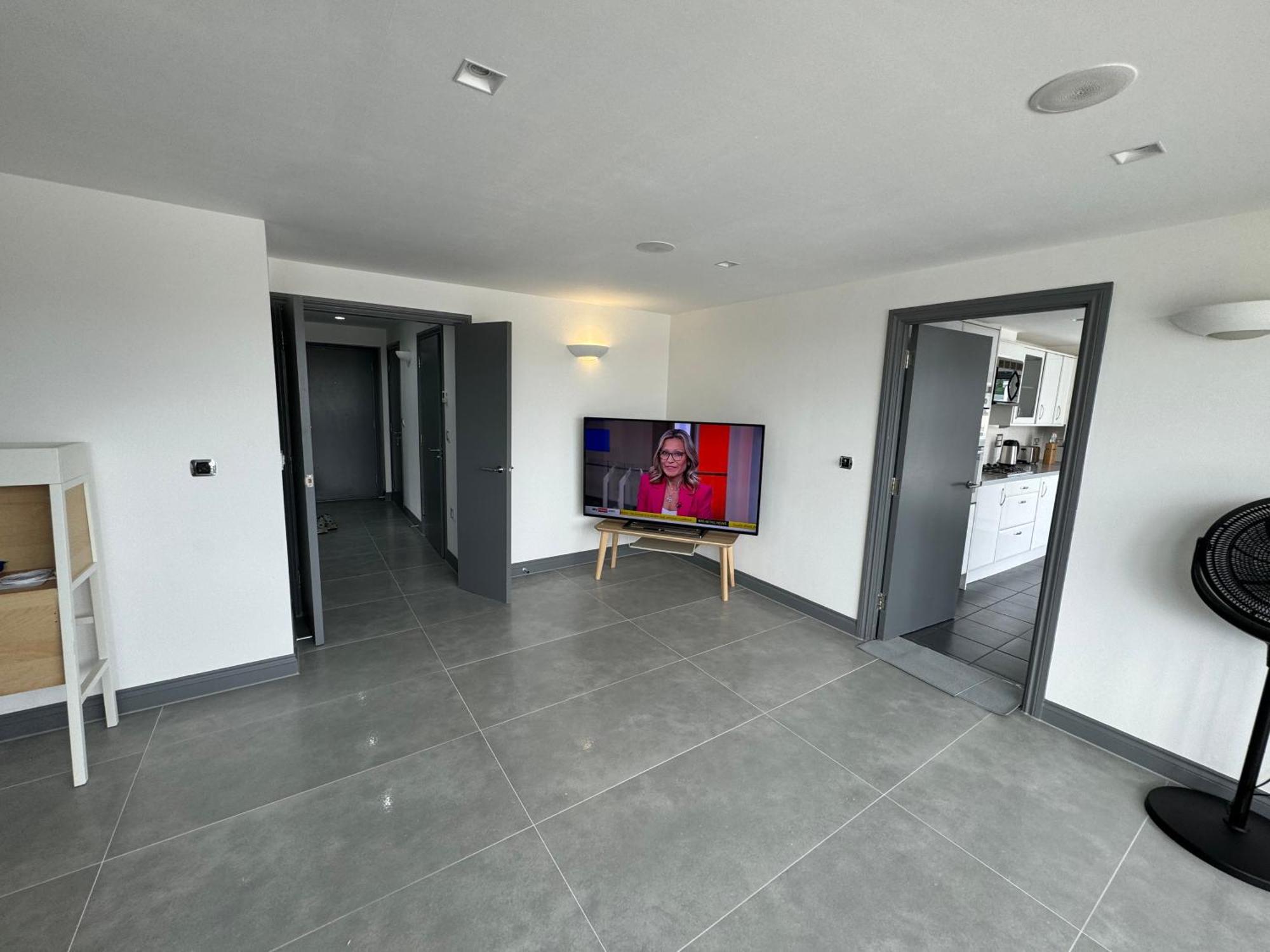 Long Letting - Luxurious 3 Bedroom Penthouse In City Centre - Parking Included! Chelmsford Exterior foto